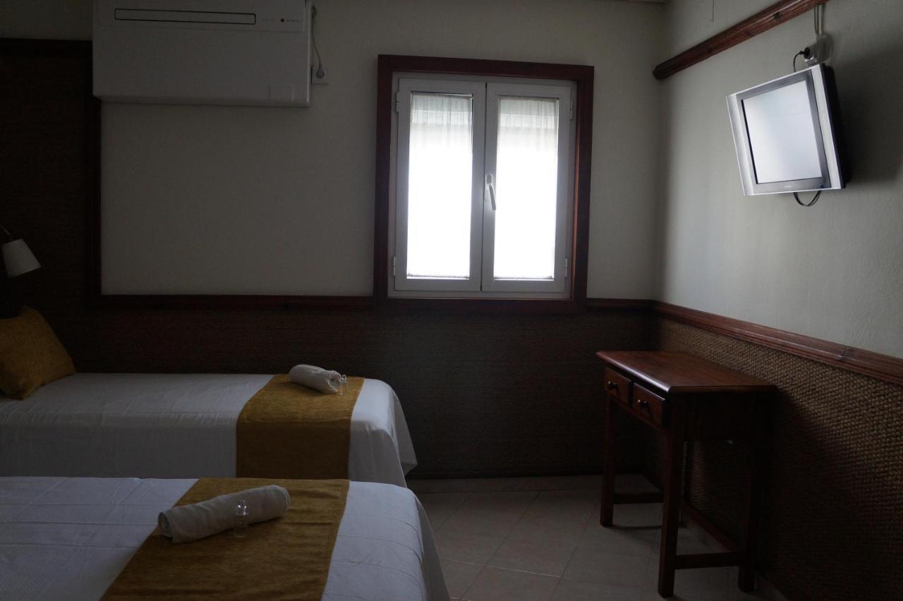 Hostal La Conilena 콘일데라프론테라 외부 사진