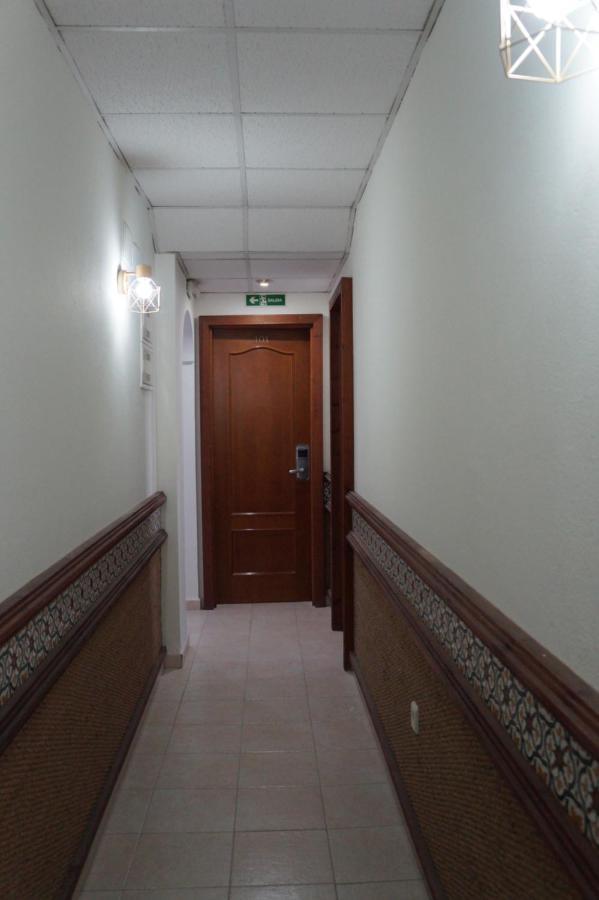 Hostal La Conilena 콘일데라프론테라 외부 사진